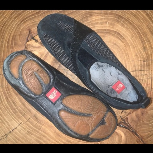 The North Face no lace sneakers 9 - Picture 3 of 4